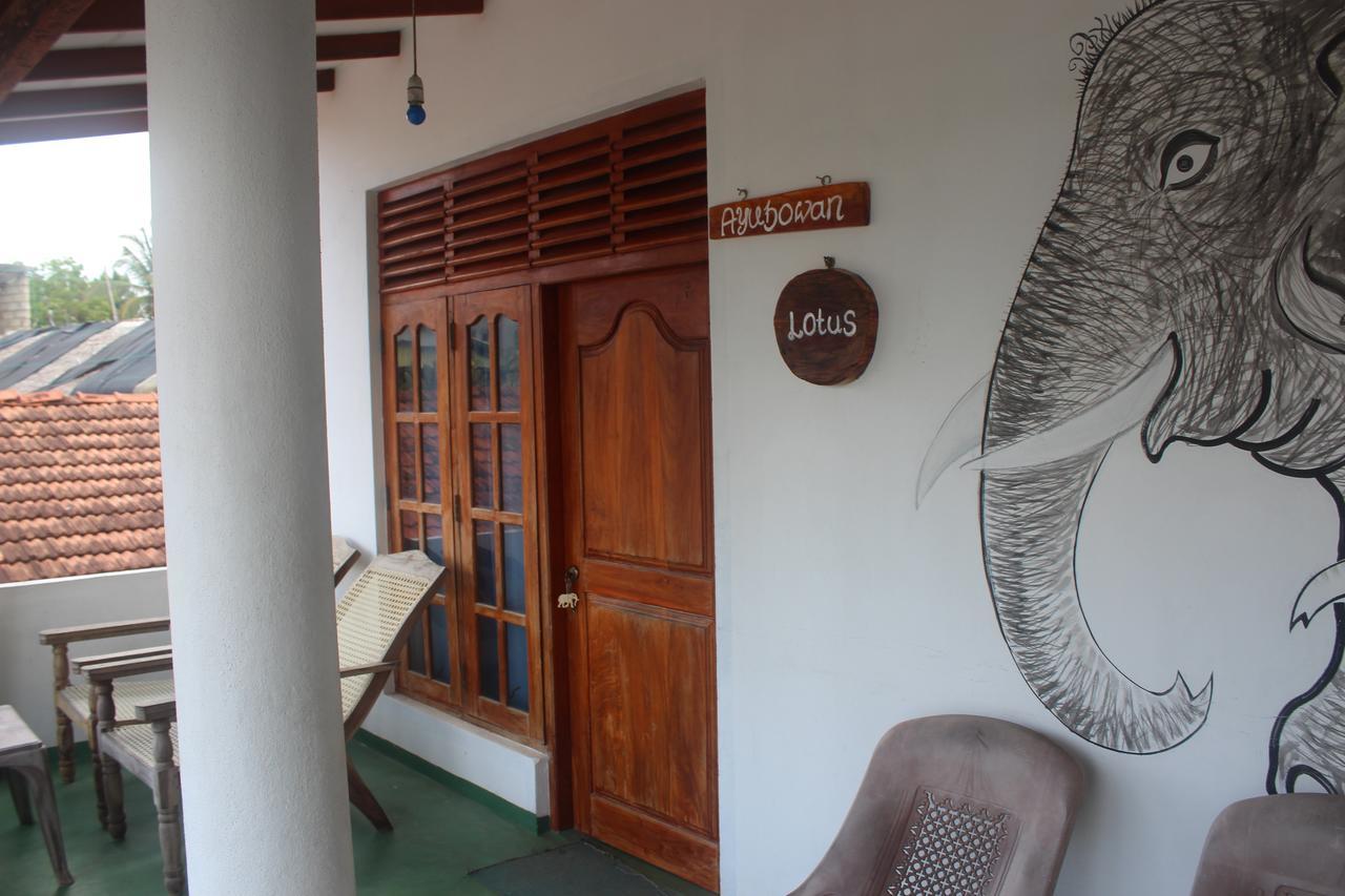 Julie Guest House Tangalle Extérieur photo
