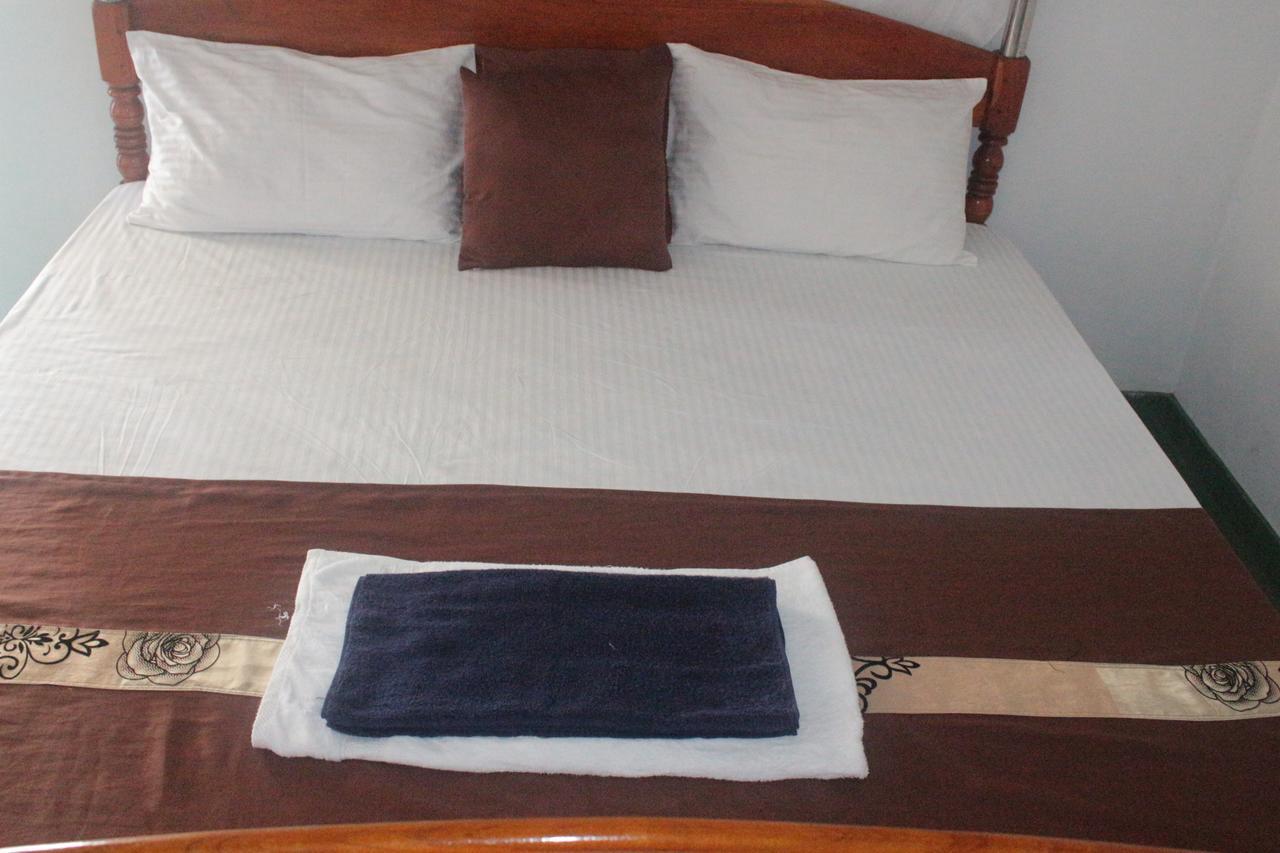 Julie Guest House Tangalle Extérieur photo