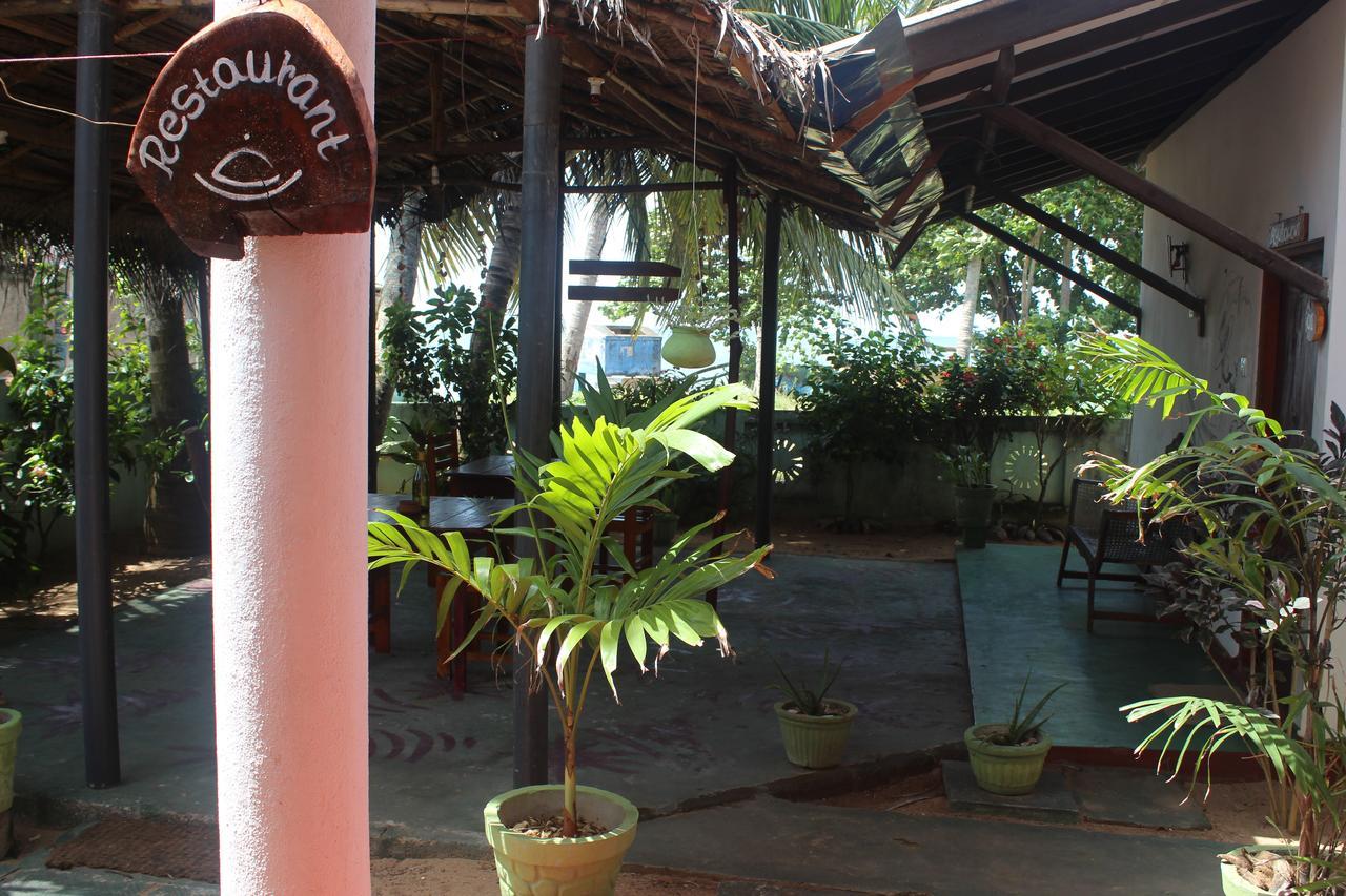 Julie Guest House Tangalle Extérieur photo