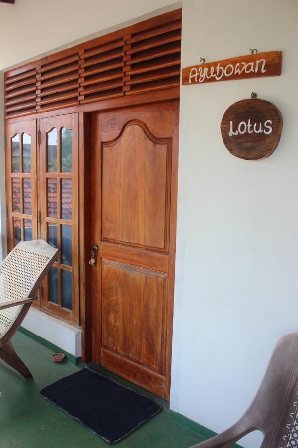 Julie Guest House Tangalle Extérieur photo