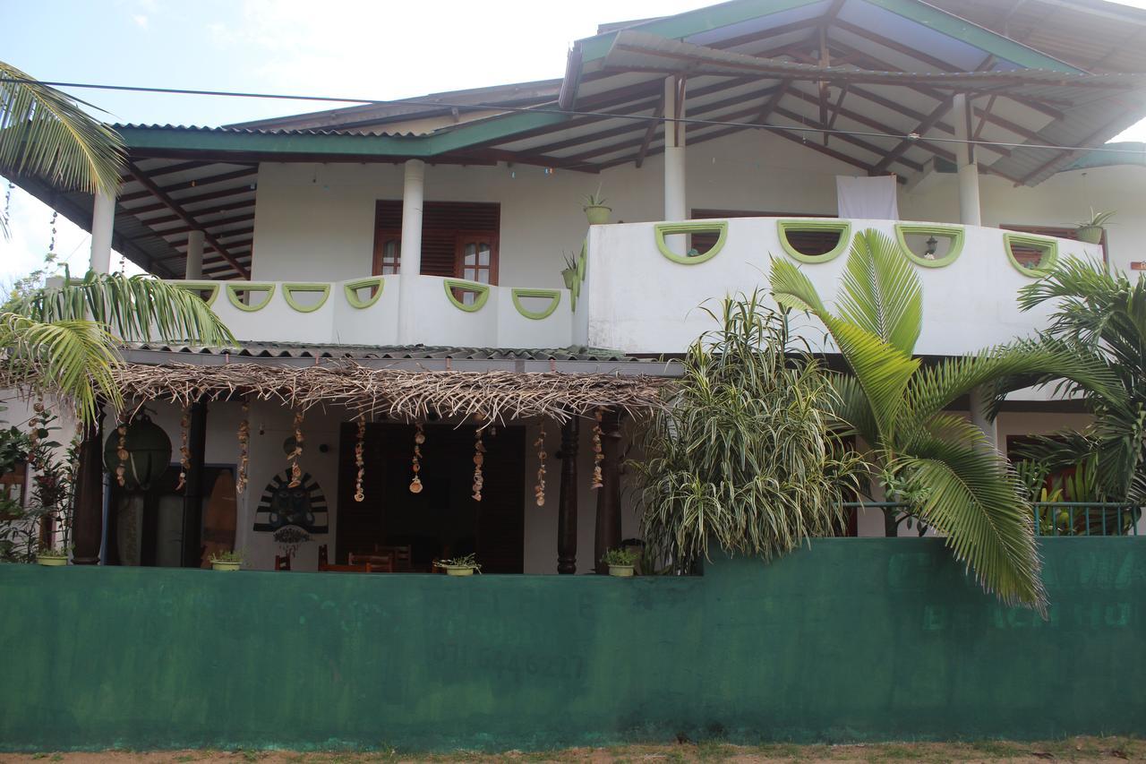 Julie Guest House Tangalle Extérieur photo
